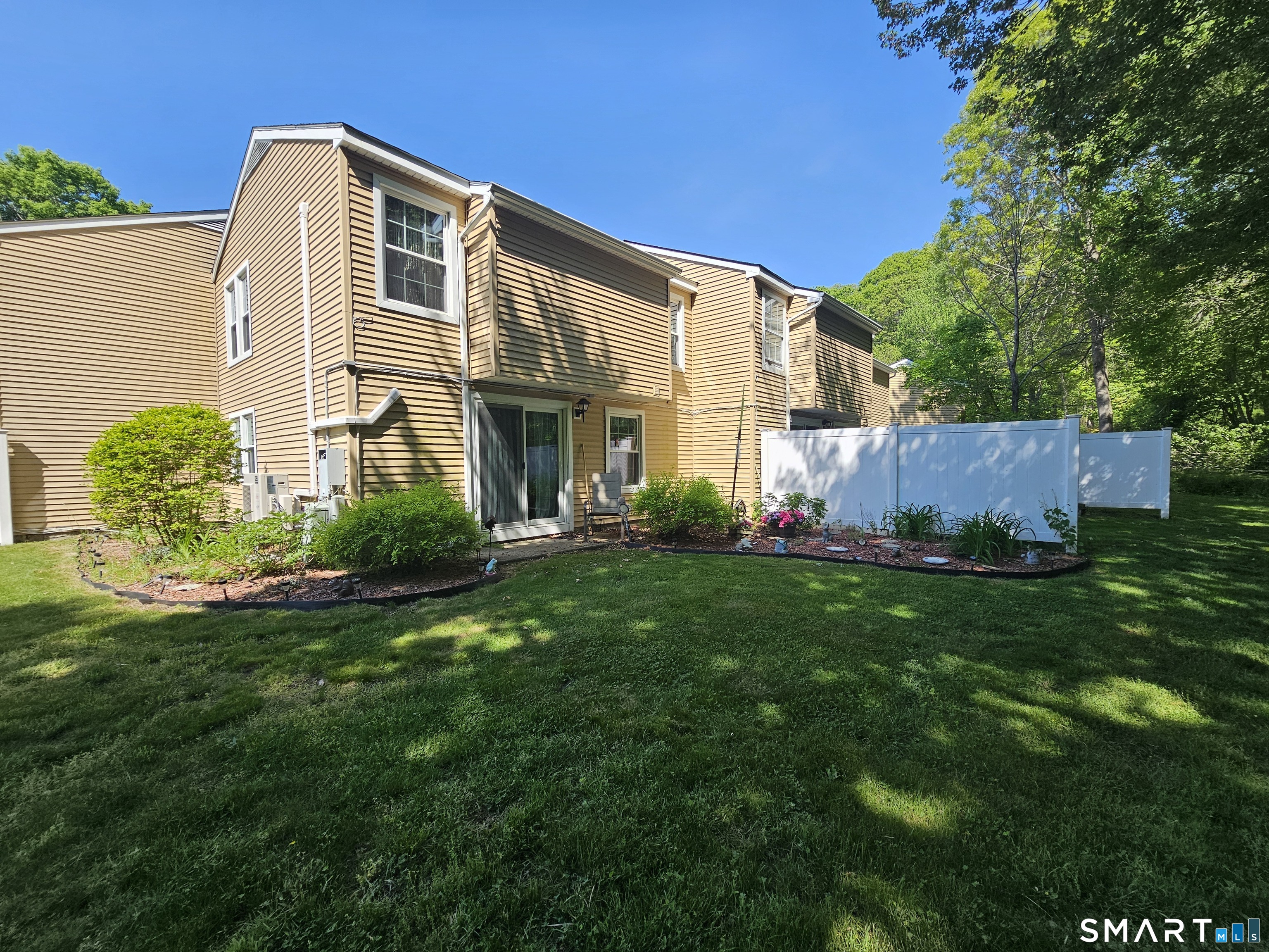 18 Meryl Court Groton CT 06340