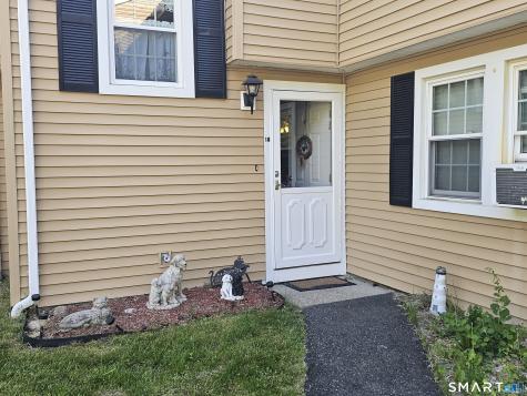 18 Meryl Court Groton CT 06340