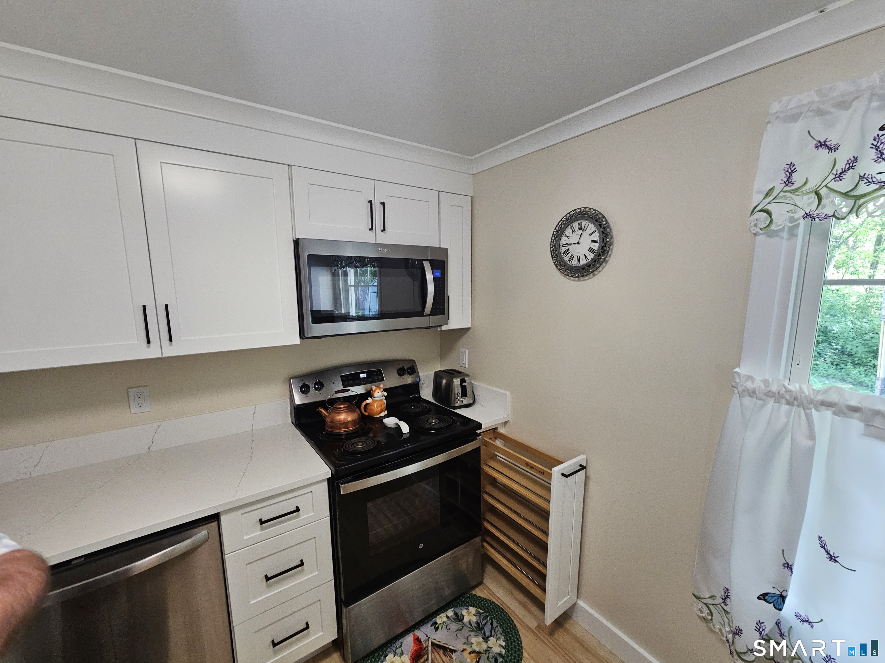 18 Meryl Court Groton CT 06340