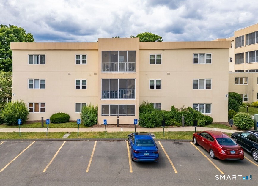 75 Washington Avenue Hamden CT 06518