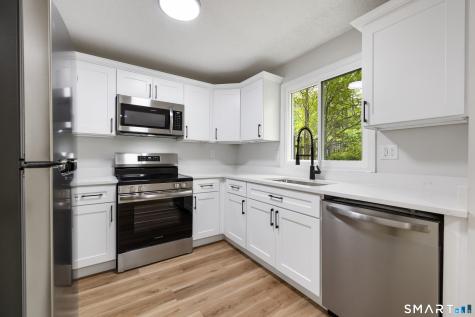 464 Dowd Avenue Canton CT 06019