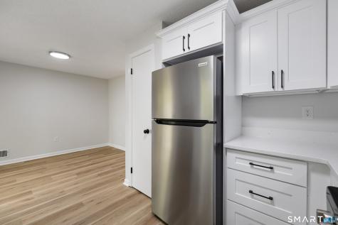 464 Dowd Avenue Canton CT 06019