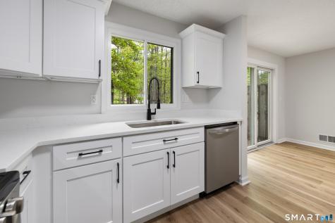 464 Dowd Avenue Canton CT 06019