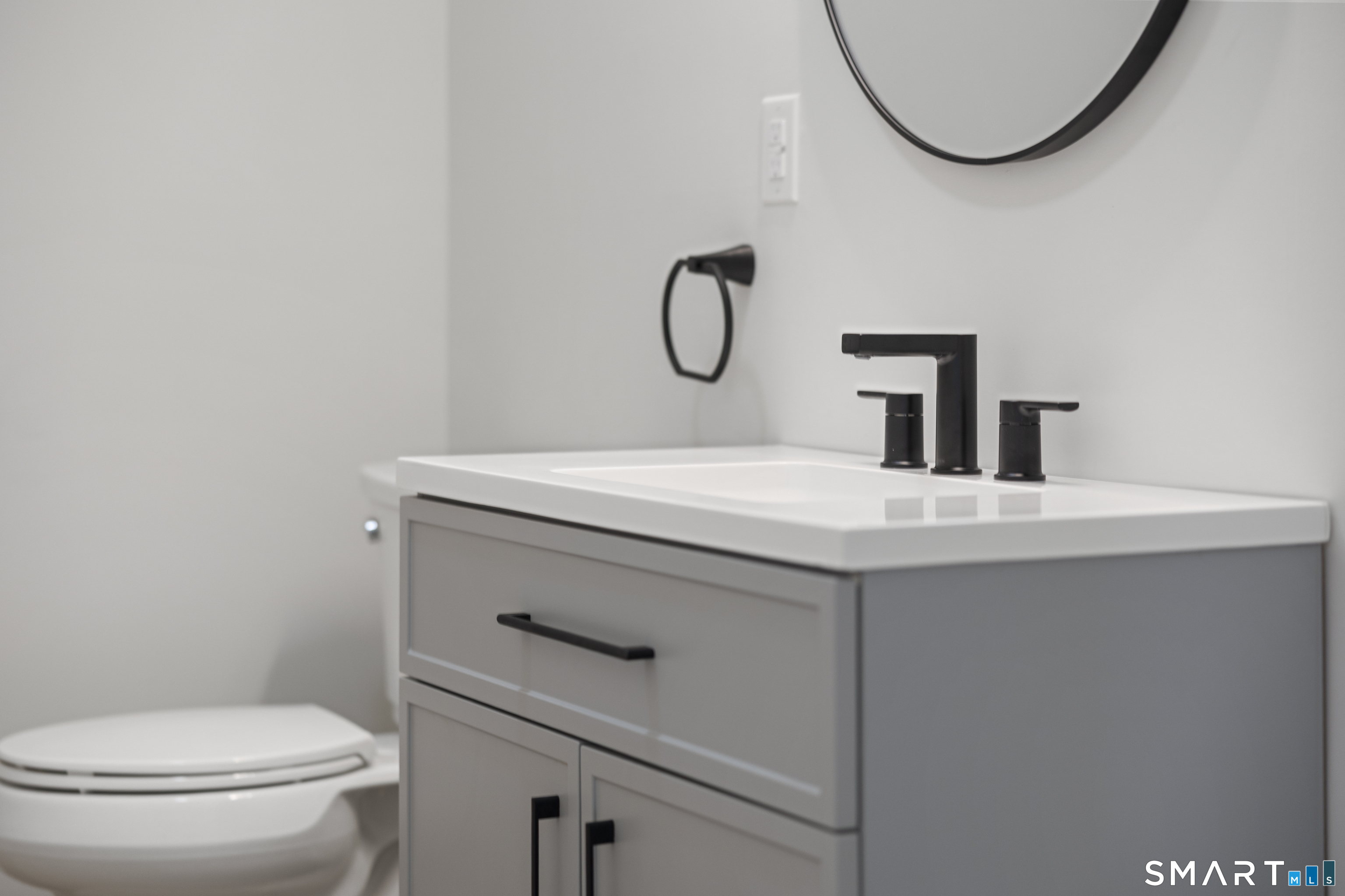 464 Dowd Avenue Canton CT 06019