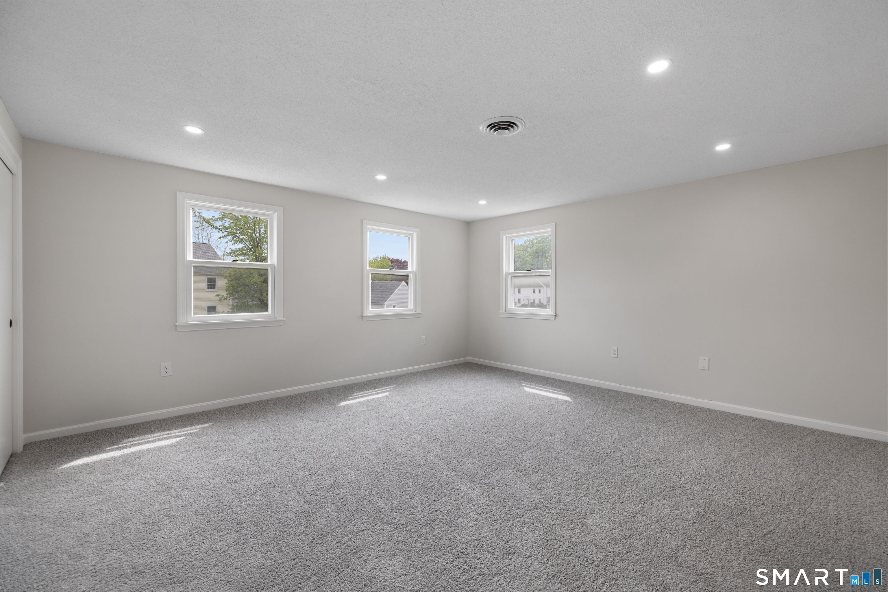 464 Dowd Avenue Canton CT 06019