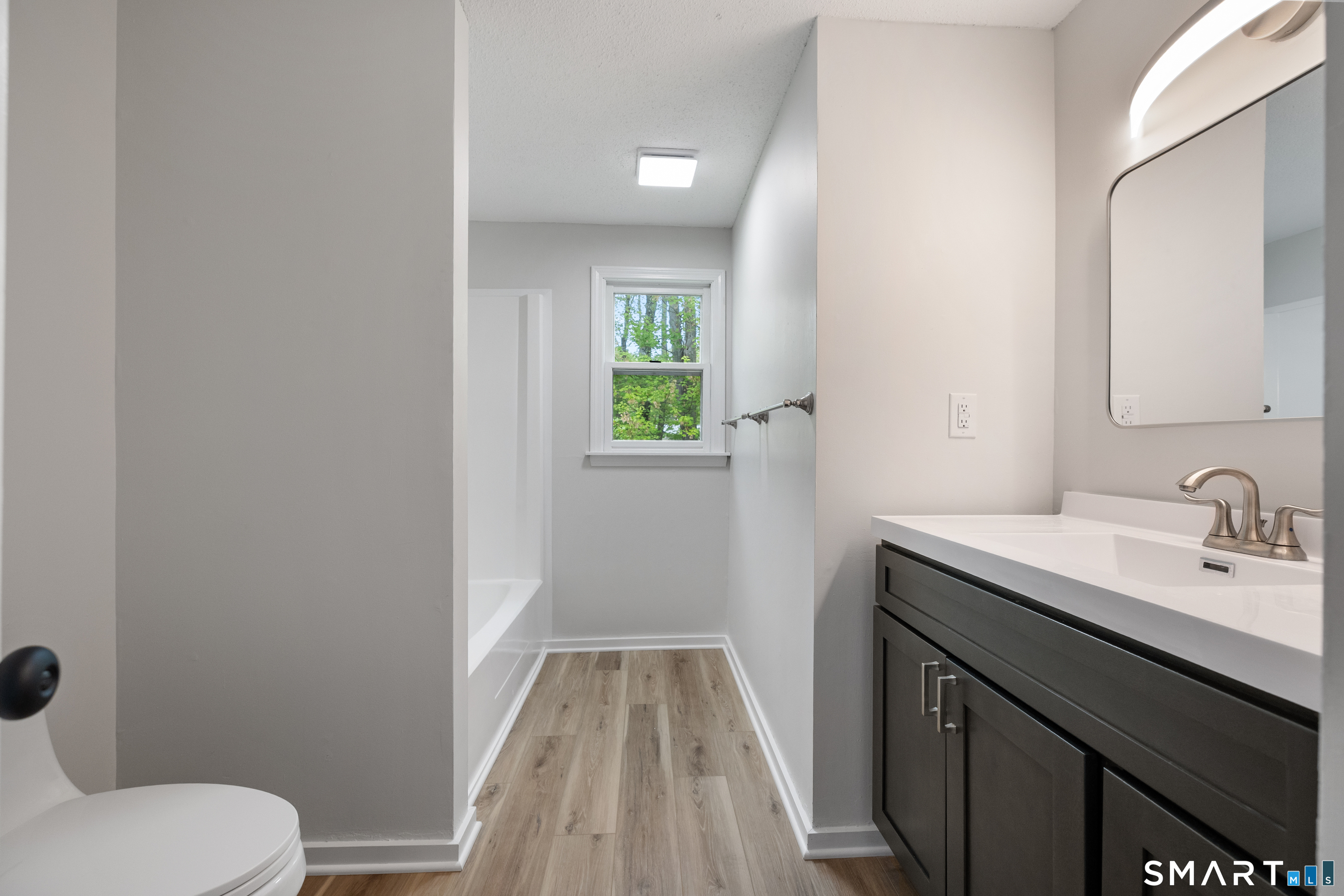 464 Dowd Avenue Canton CT 06019