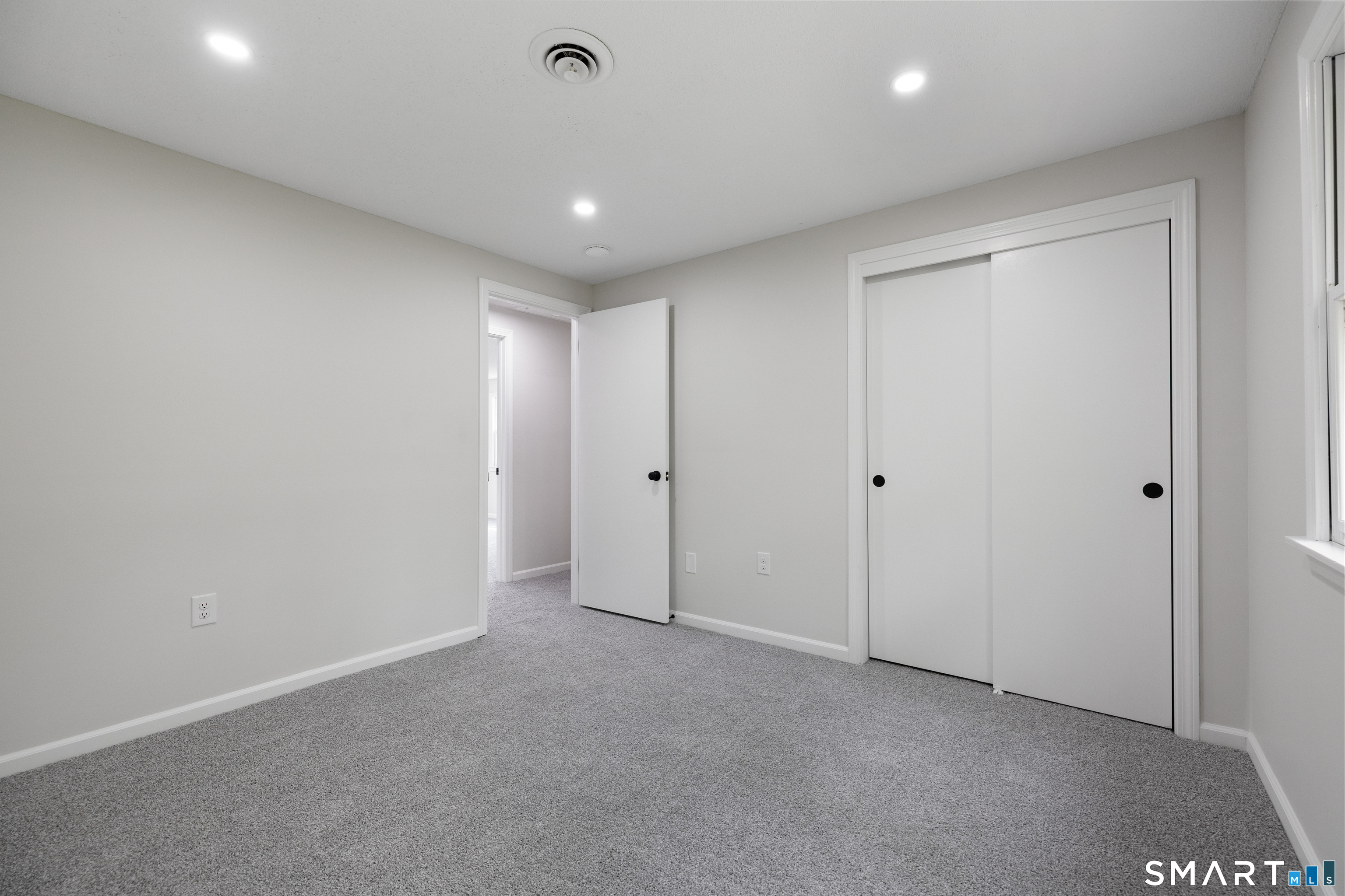 464 Dowd Avenue Canton CT 06019
