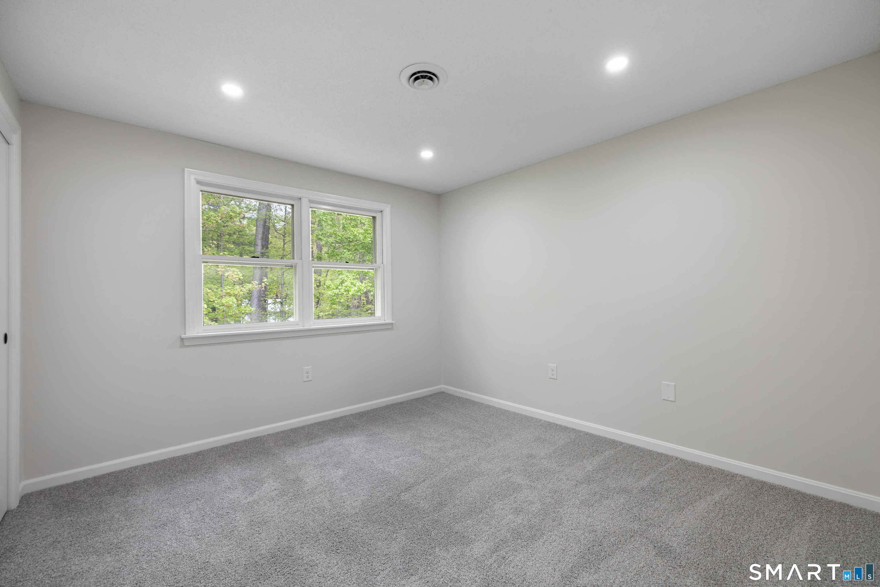 464 Dowd Avenue Canton CT 06019