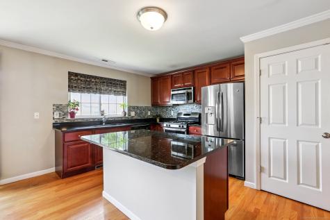 27 Riverview Court Brookfield CT 06804