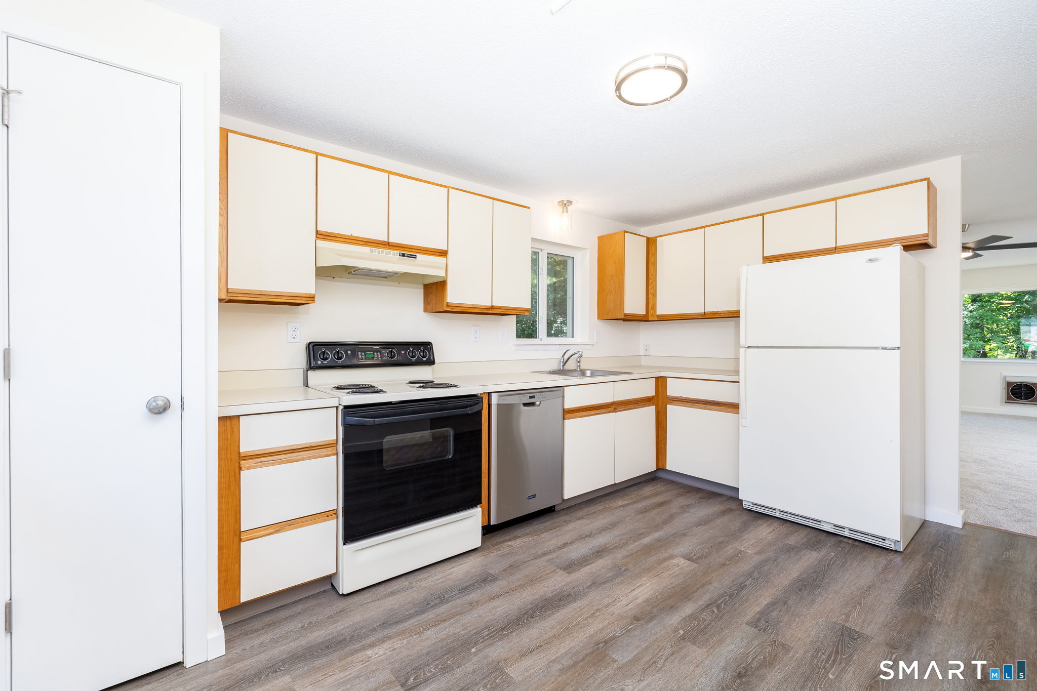 48 Chelsea Lane East Granby CT 06026