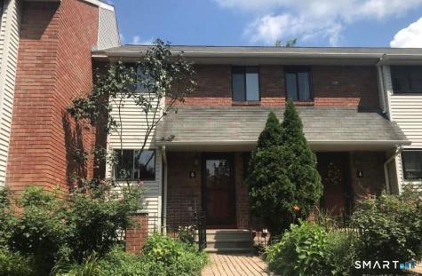 6 Kingsley Court West Hartford CT 06110