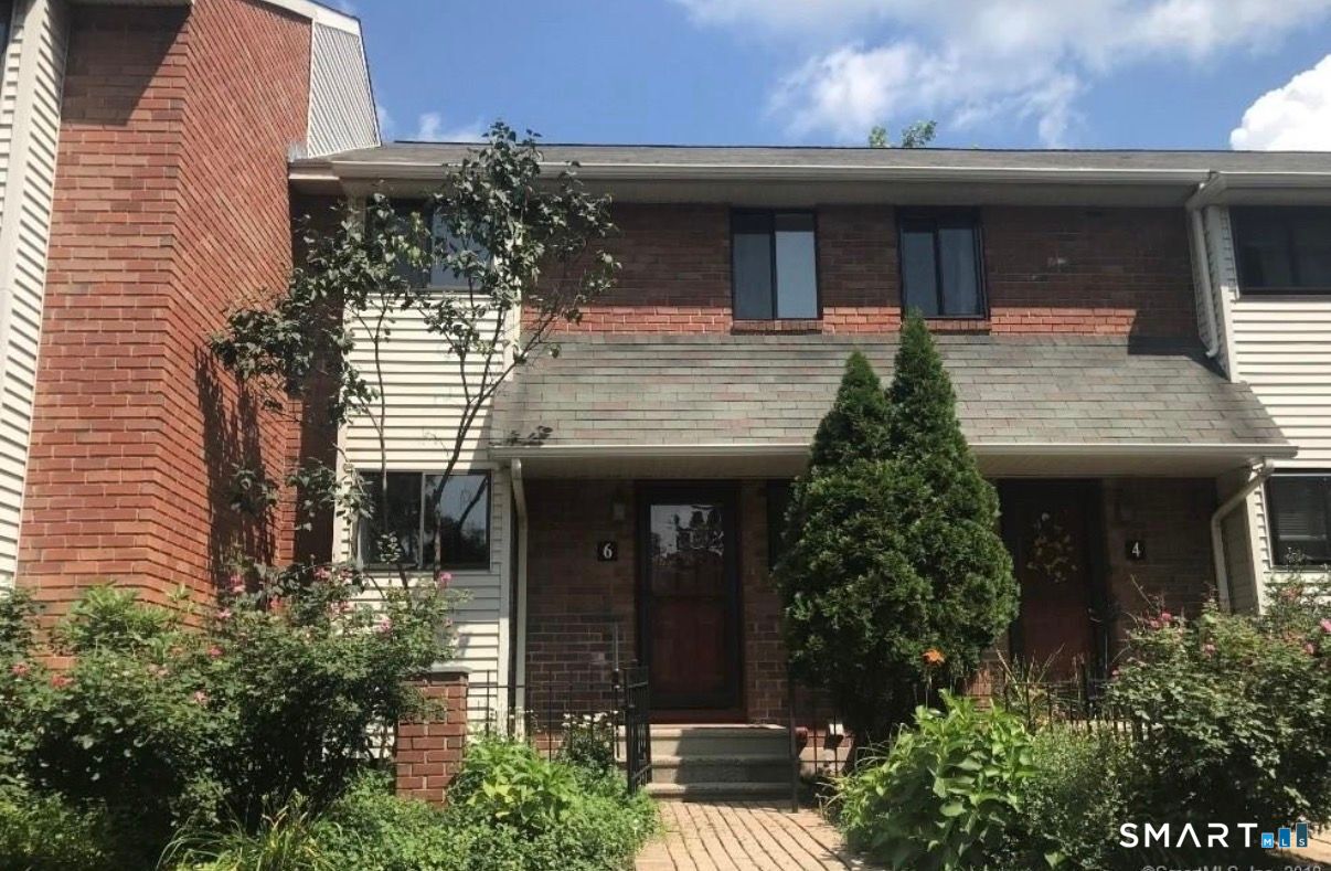 6 Kingsley Court West Hartford CT 06110