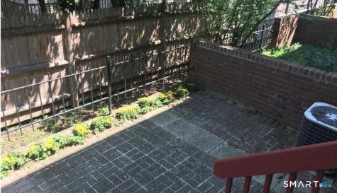 6 Kingsley Court West Hartford CT 06110
