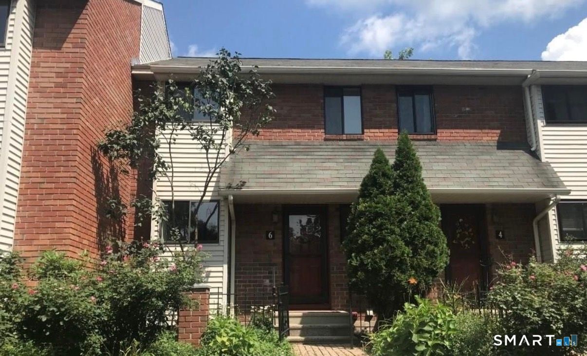 6 Kingsley Court West Hartford CT 06110