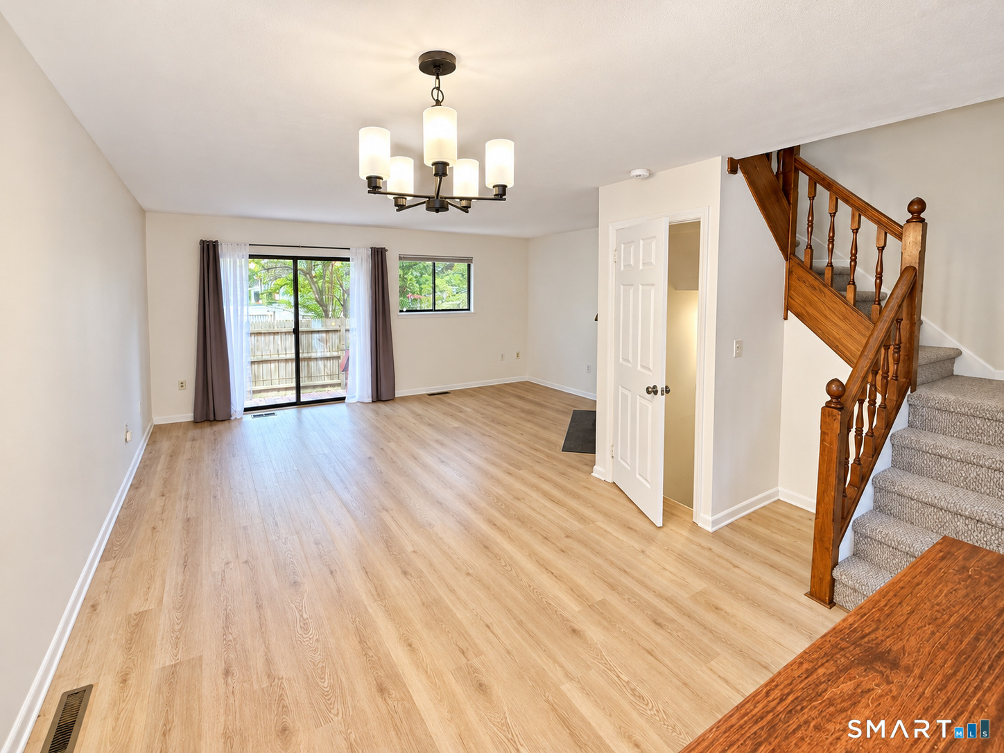 6 Kingsley Court West Hartford CT 06110