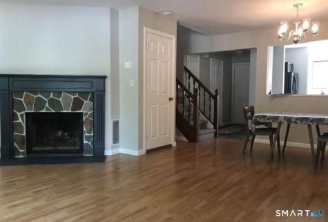 6 Kingsley Court West Hartford CT 06110
