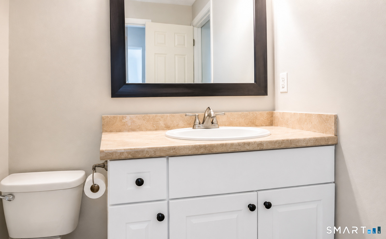 6 Kingsley Court West Hartford CT 06110