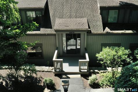 517 Heritage Village Southbury CT 06488