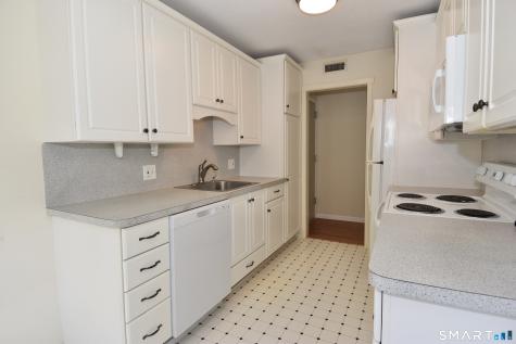 517 Heritage Village Southbury CT 06488