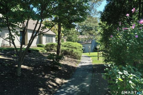 517 Heritage Village Southbury CT 06488