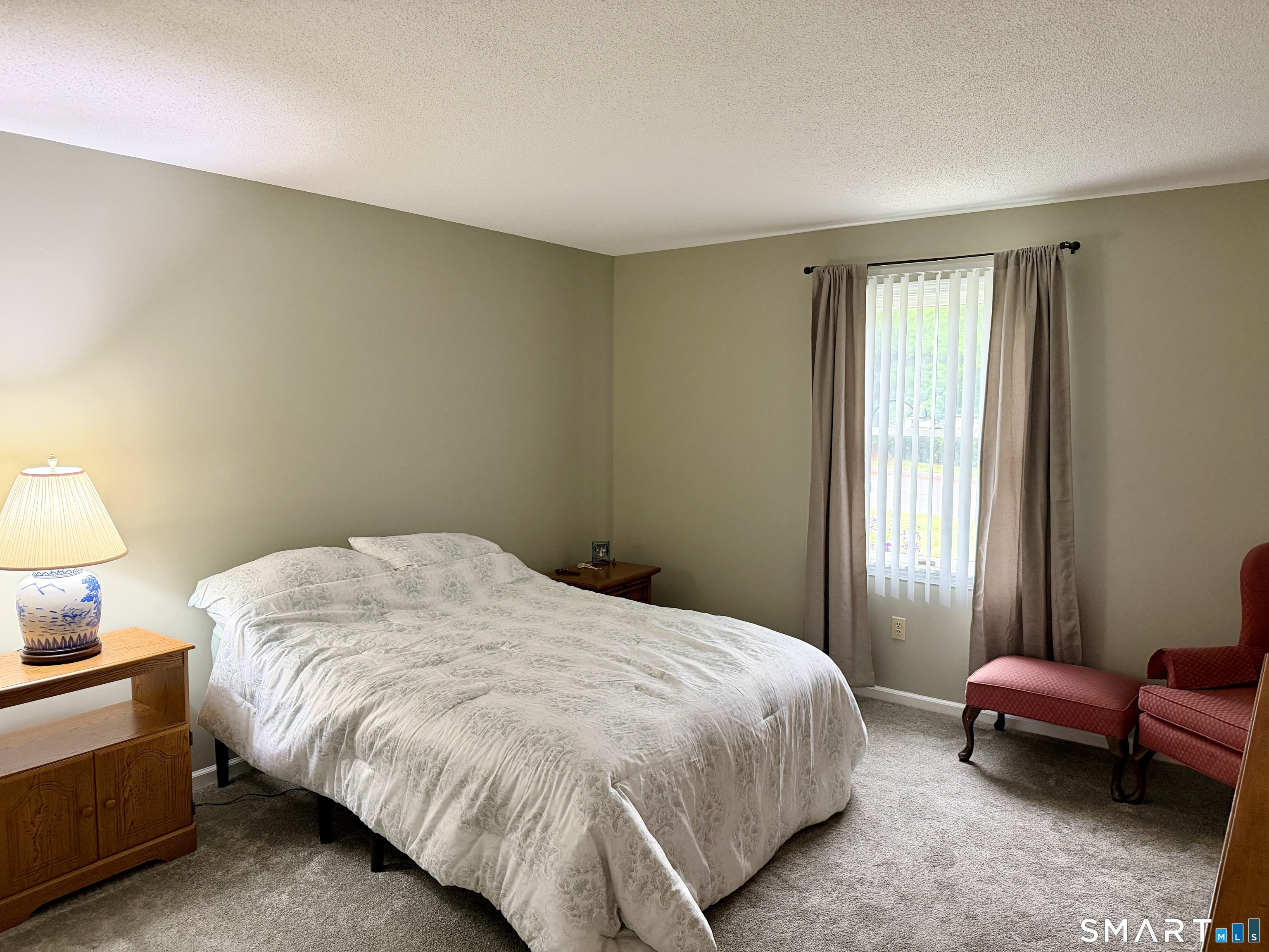 102 North Maple Street Enfield CT 06002