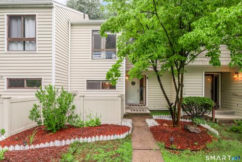 51 Currier Place Cheshire CT 06410