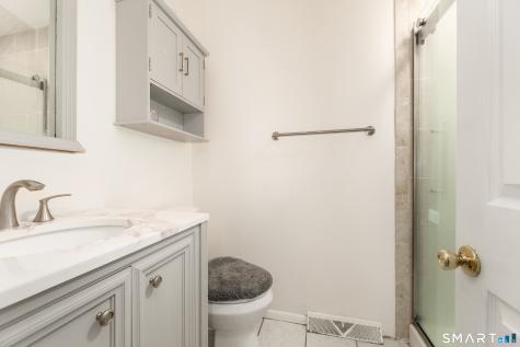 51 Currier Place Cheshire CT 06410