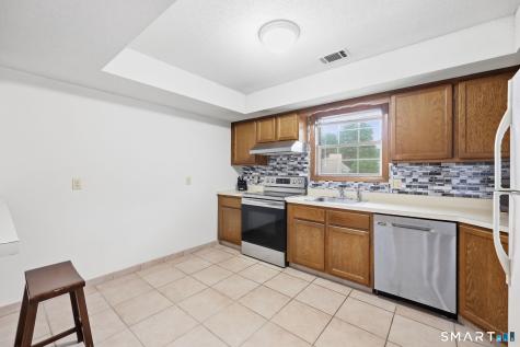 1101 Sunfield Drive South Windsor CT 06074