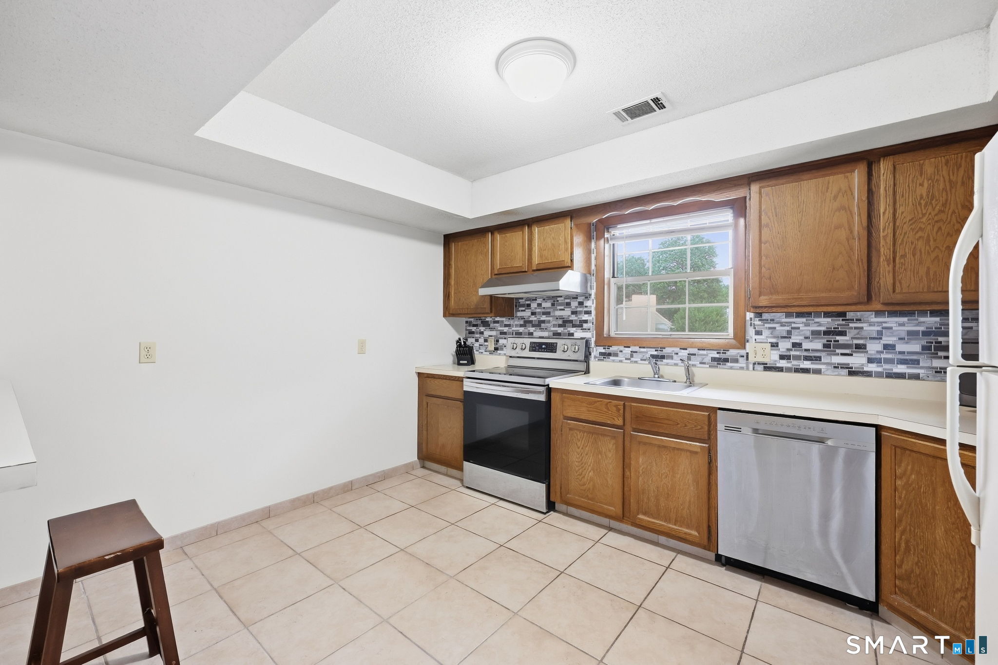 1101 Sunfield Drive South Windsor CT 06074