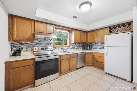 1101 Sunfield Drive South Windsor CT 06074