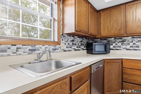 1101 Sunfield Drive South Windsor CT 06074
