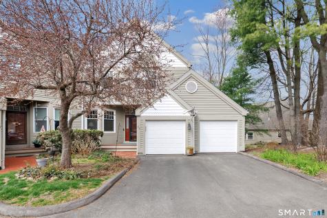 11 Greystone Shelton CT 06484