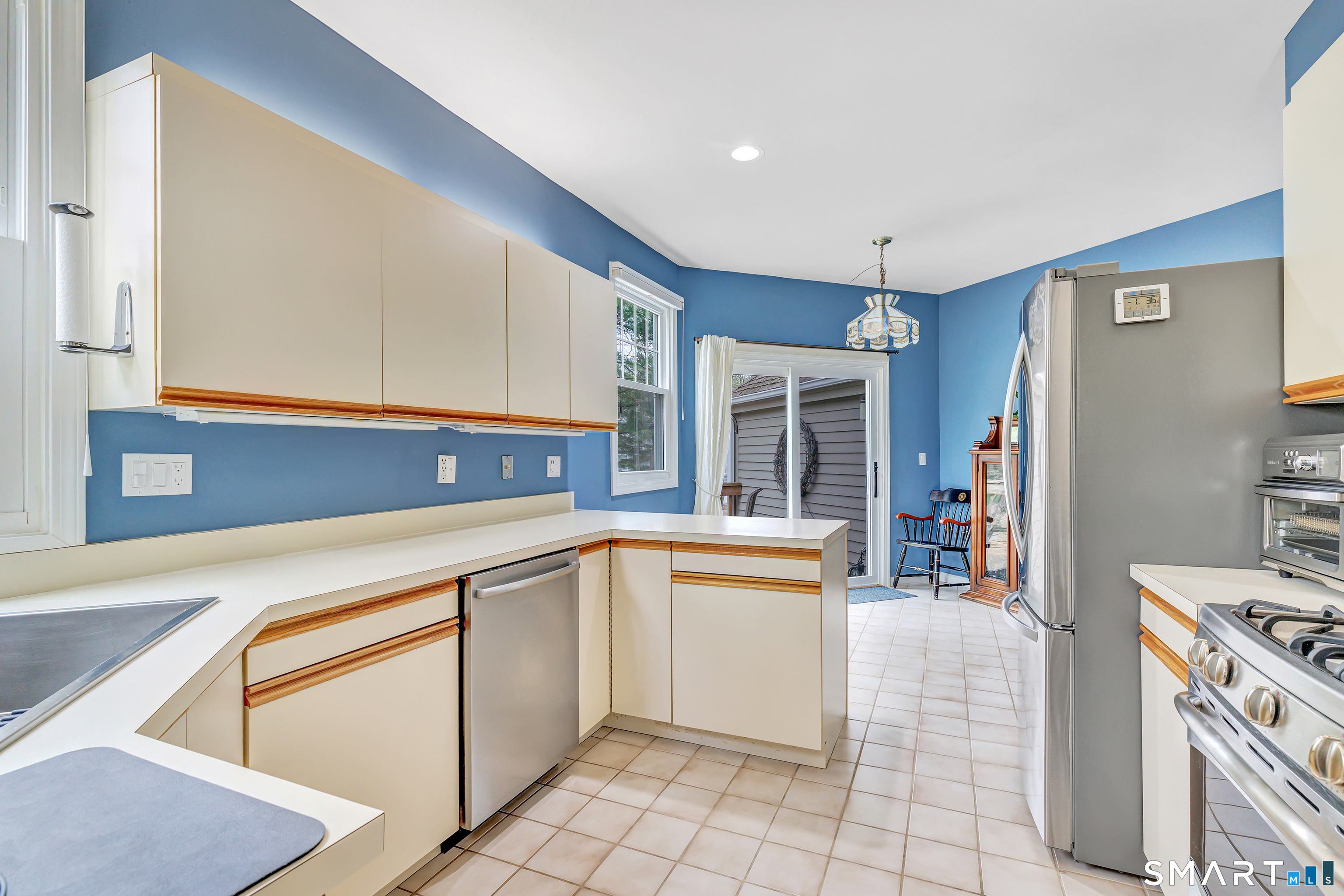 11 Greystone Shelton CT 06484