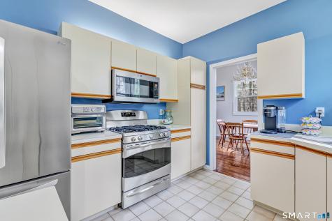 11 Greystone Shelton CT 06484