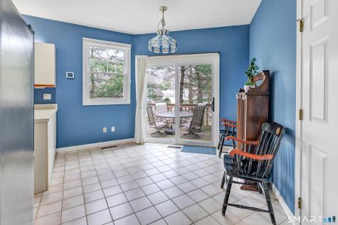 11 Greystone Shelton CT 06484