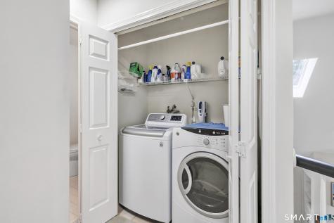 11 Greystone Shelton CT 06484
