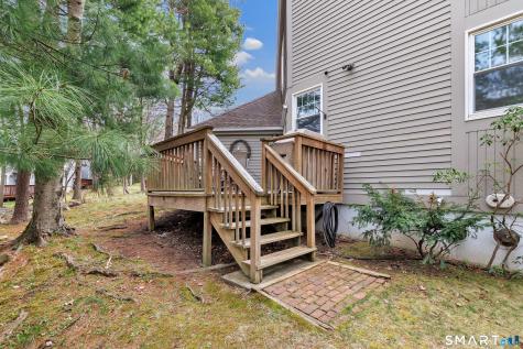 11 Greystone Shelton CT 06484