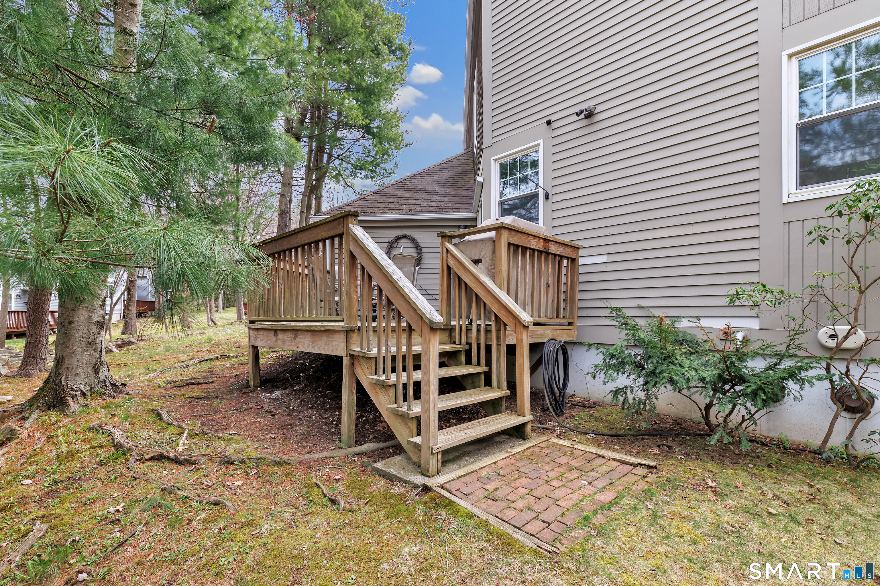 11 Greystone Shelton CT 06484