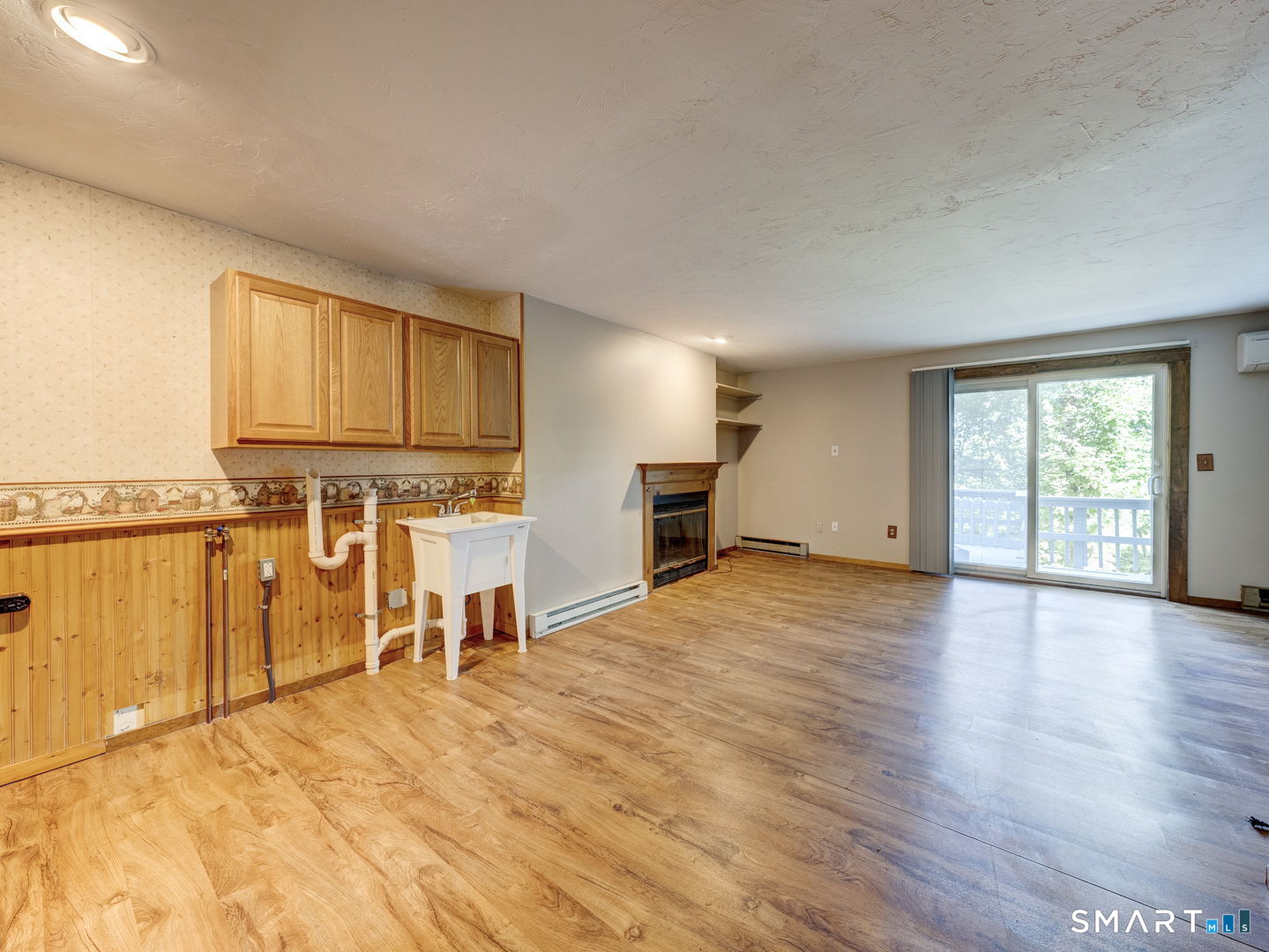 25 Woodstock Meadows Woodstock CT 06281
