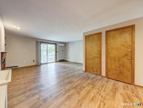 25 Woodstock Meadows Woodstock CT 06281