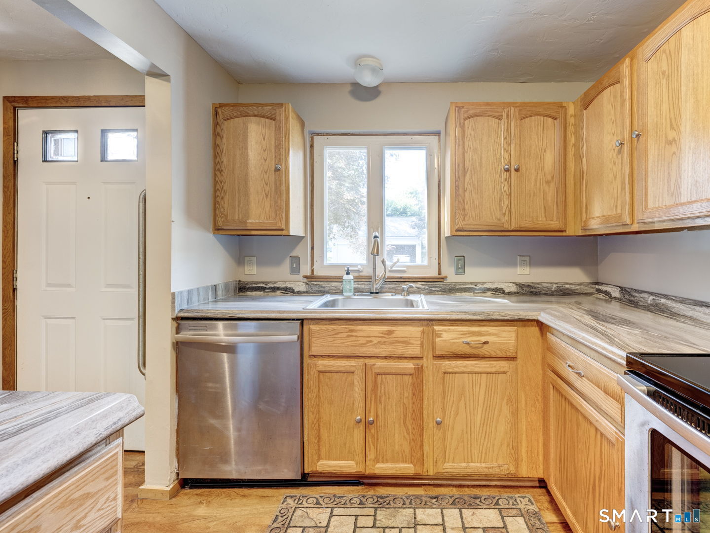 25 Woodstock Meadows Woodstock CT 06281