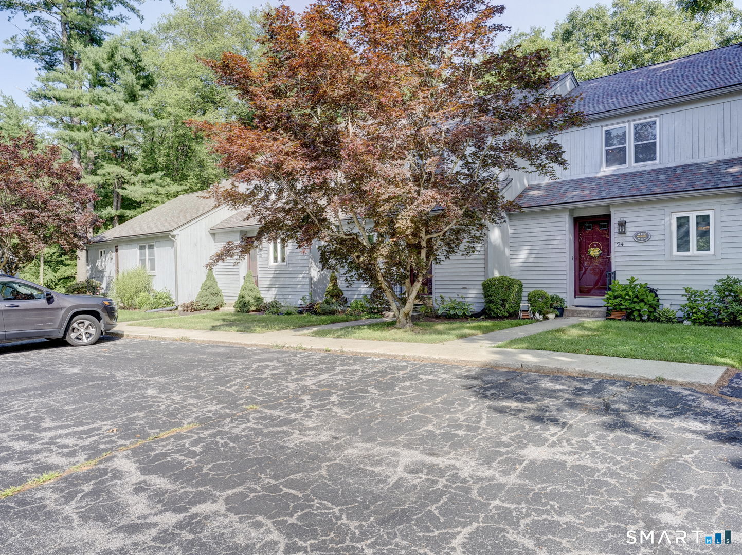 25 Woodstock Meadows Woodstock CT 06281