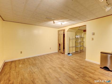 25 Woodstock Meadows Woodstock CT 06281