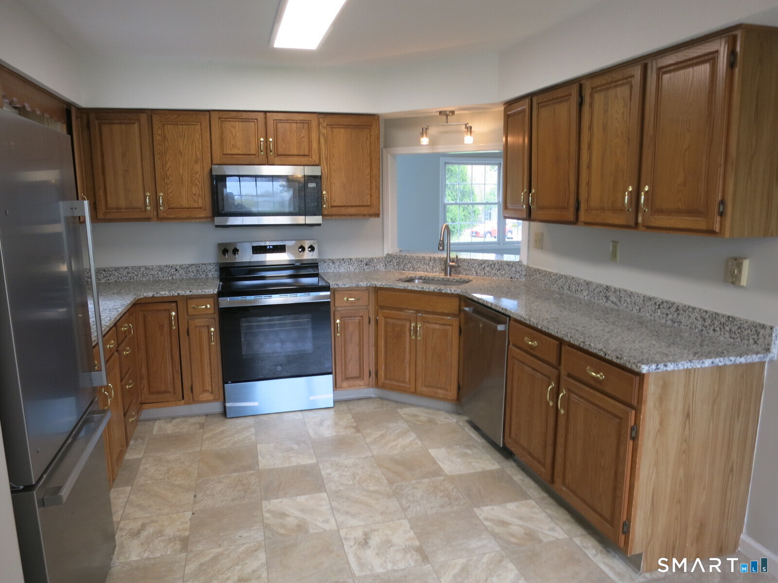 1808 Southgate Lane Colchester CT 06415