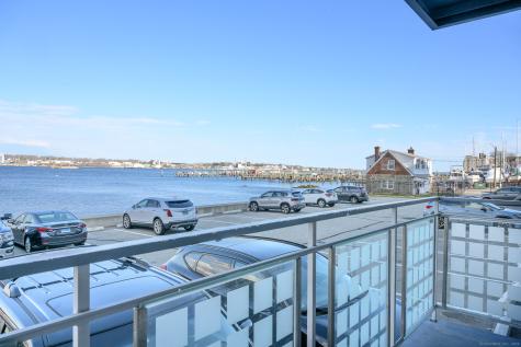 184 Pequot Avenue New London CT 06320