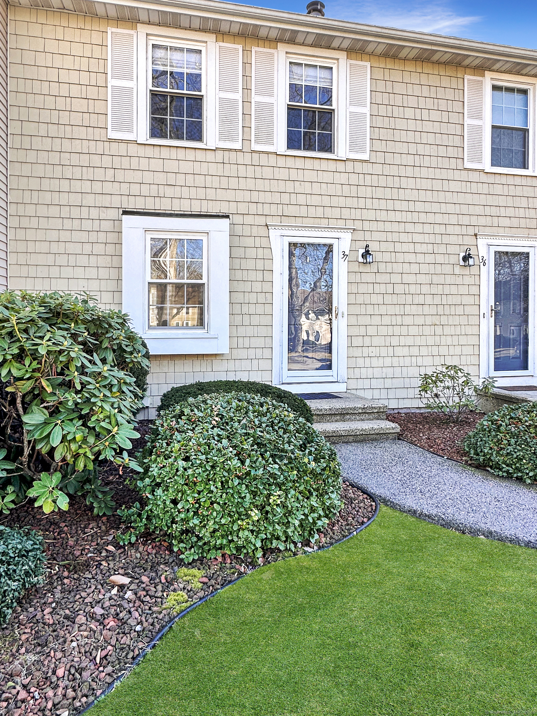 37 Hubbard Run Drive Glastonbury CT 06033