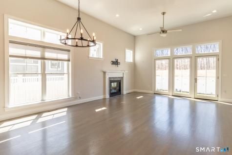 201 Edgewater Circle East Hampton CT 06424