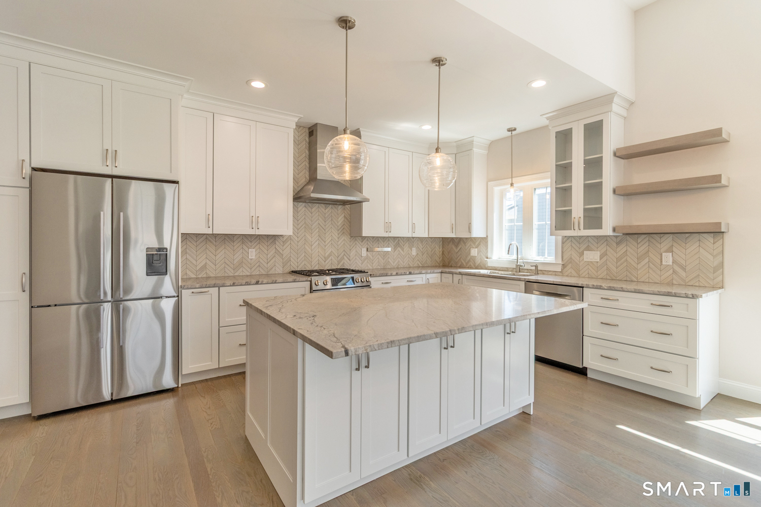 201 Edgewater Circle East Hampton CT 06424