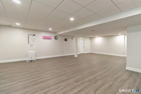 201 Edgewater Circle East Hampton CT 06424