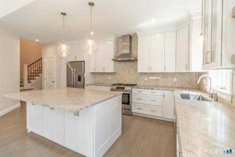 201 Edgewater Circle East Hampton CT 06424